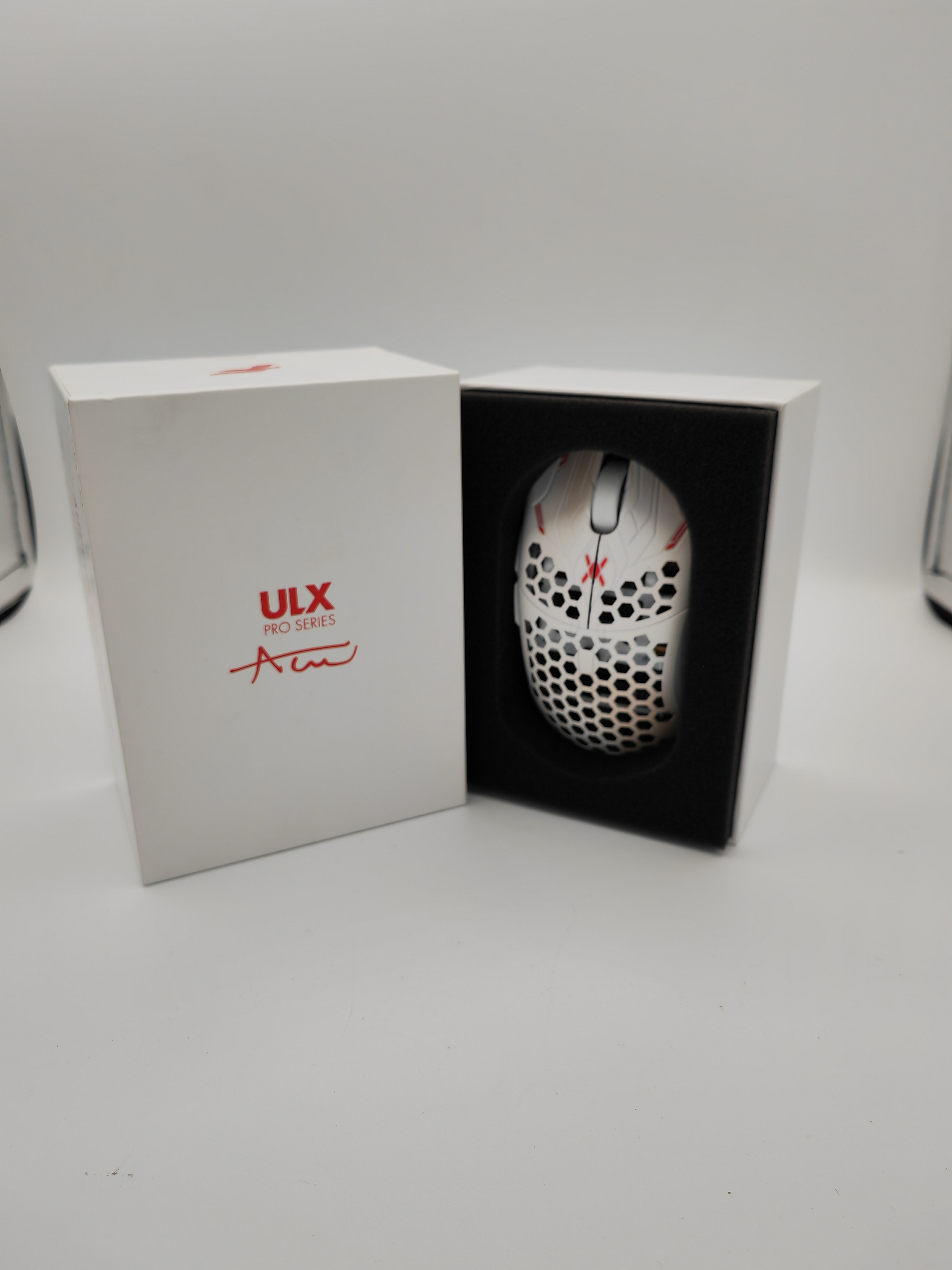 Pre-owned Finalmouse ULX Pro Series Aceu - Medium (Lion) Mouse